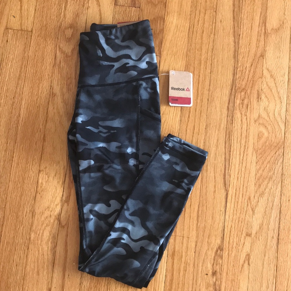 NWT Reebok Camo Leggings